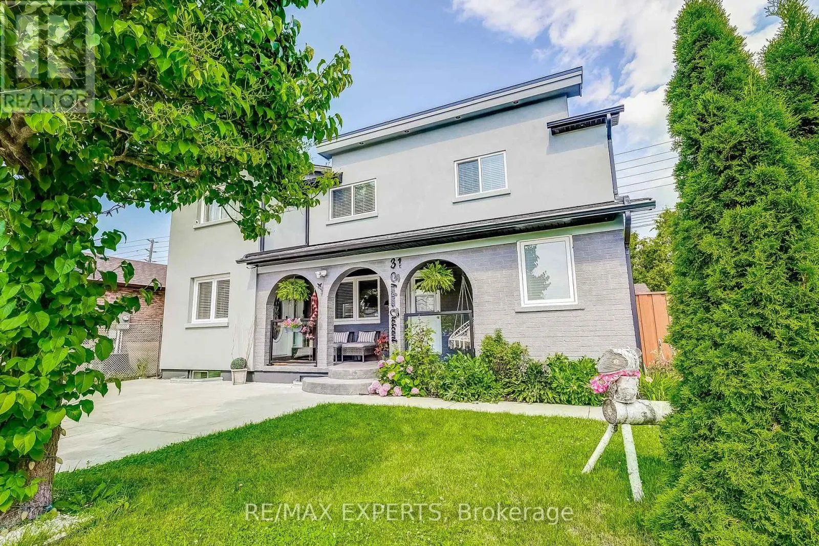 31 SHALOM CRESCENT