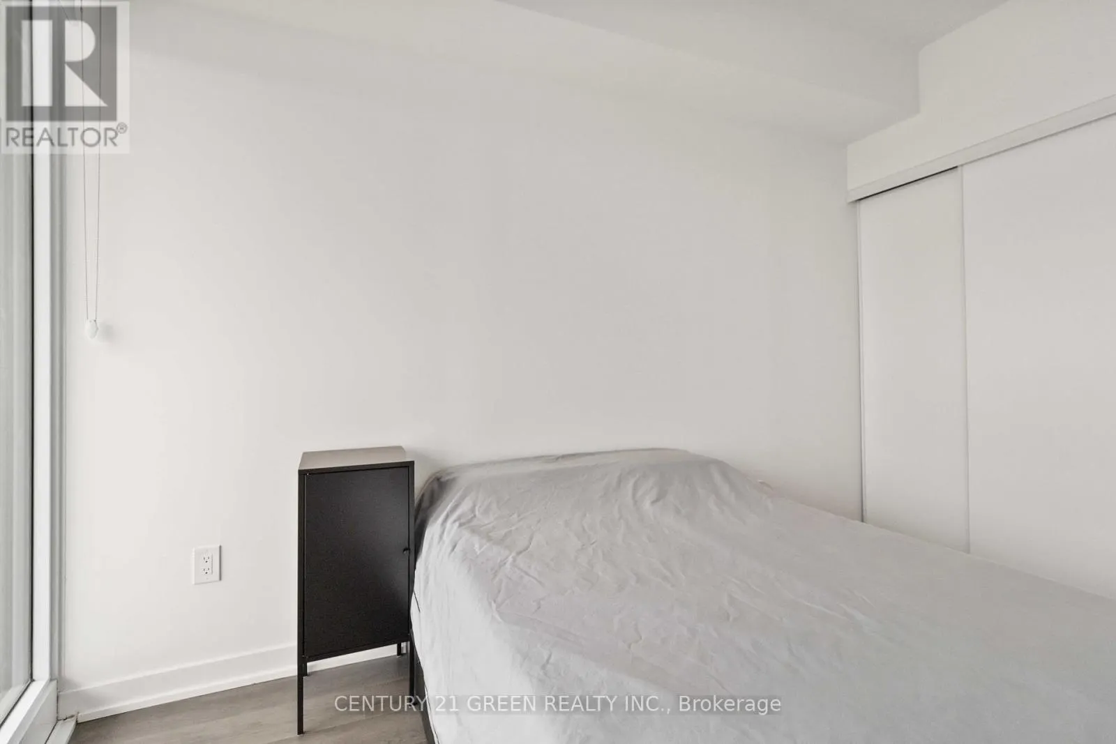 5111 - 3900 CONFEDERATION PARKWAY