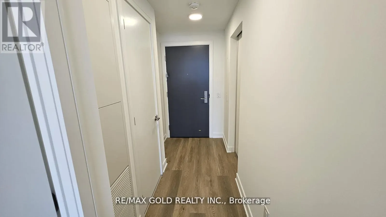 1319 - 86 DUNDAS STREET E