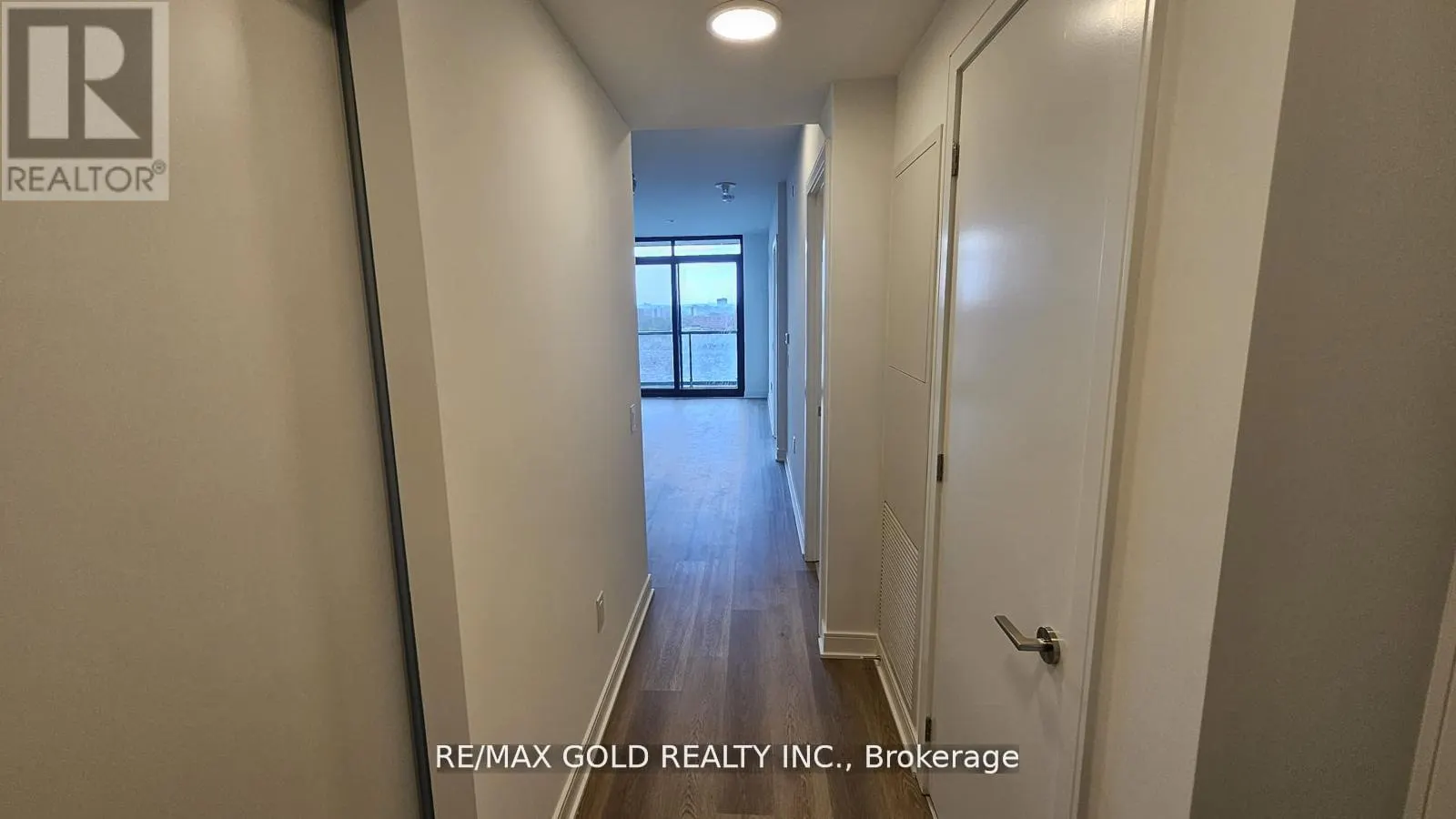 1319 - 86 DUNDAS STREET E