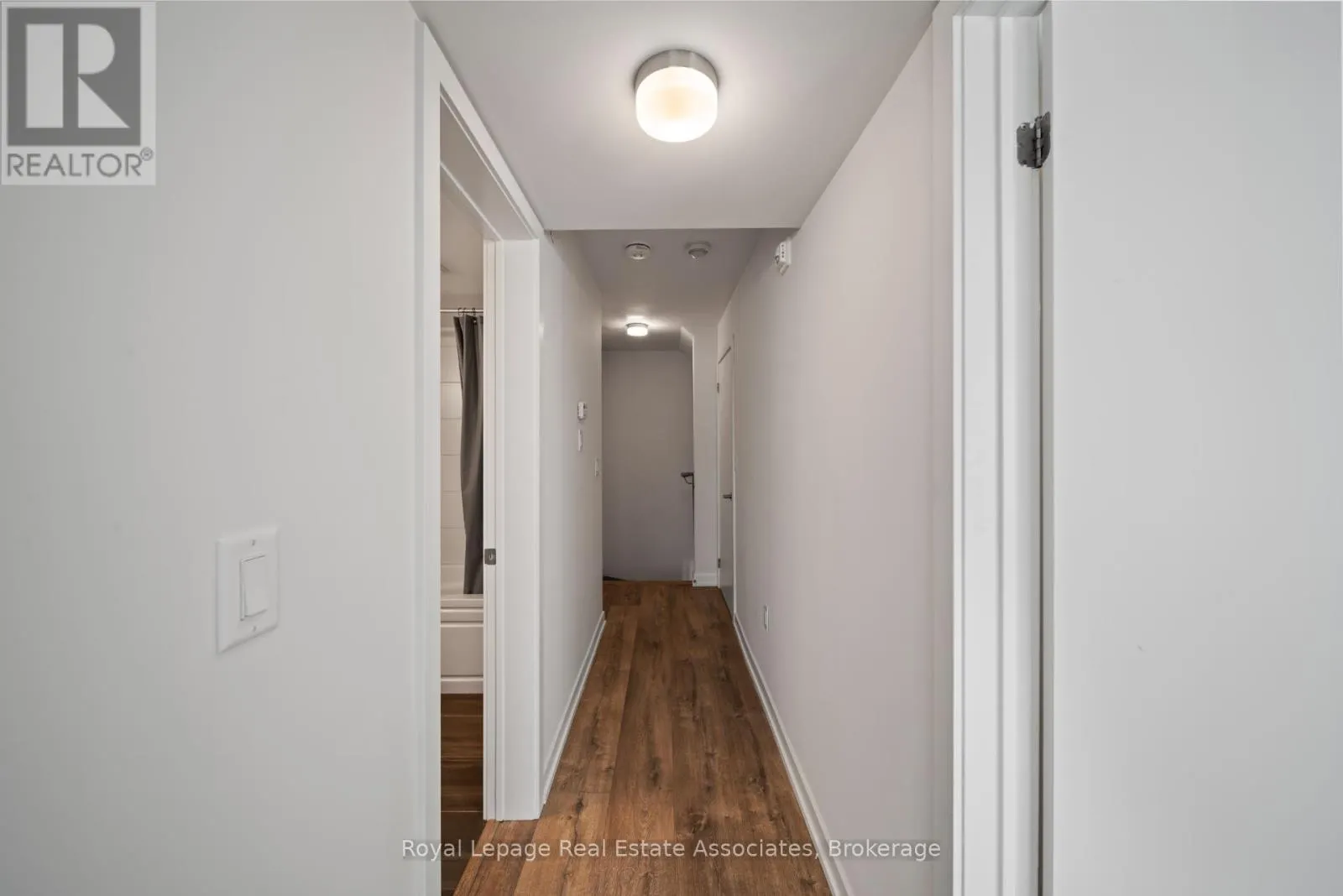 10 - 3546 COLONIAL DRIVE