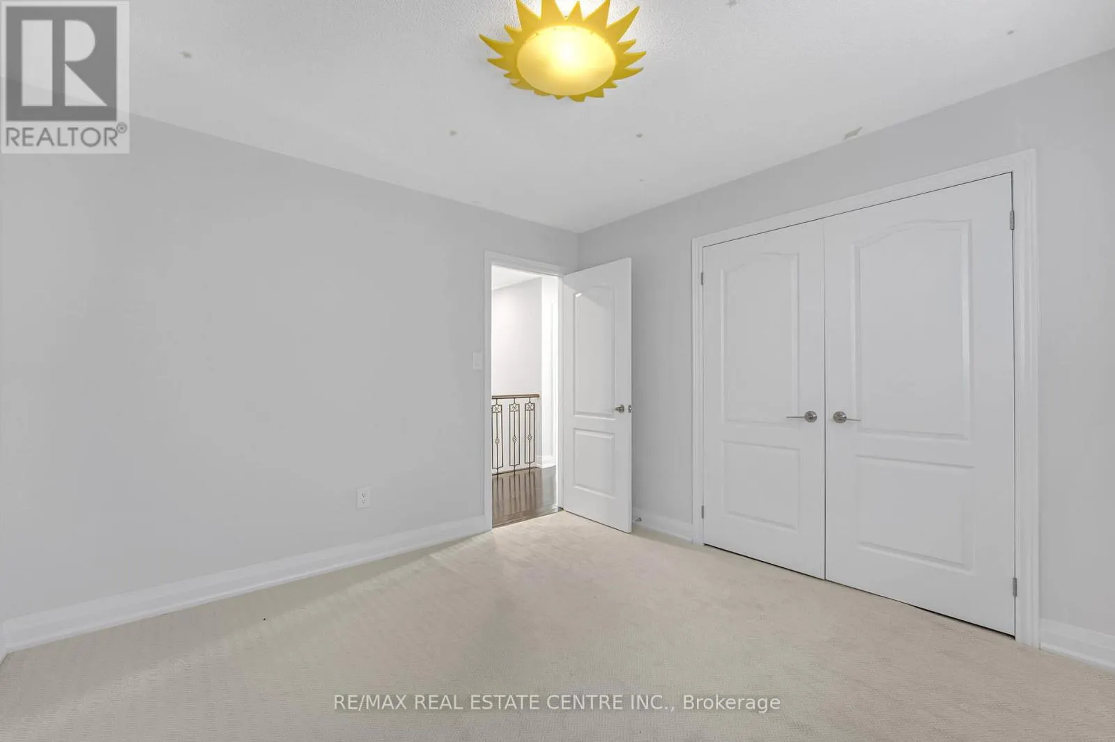 28 FALLHARVEST AVENUE