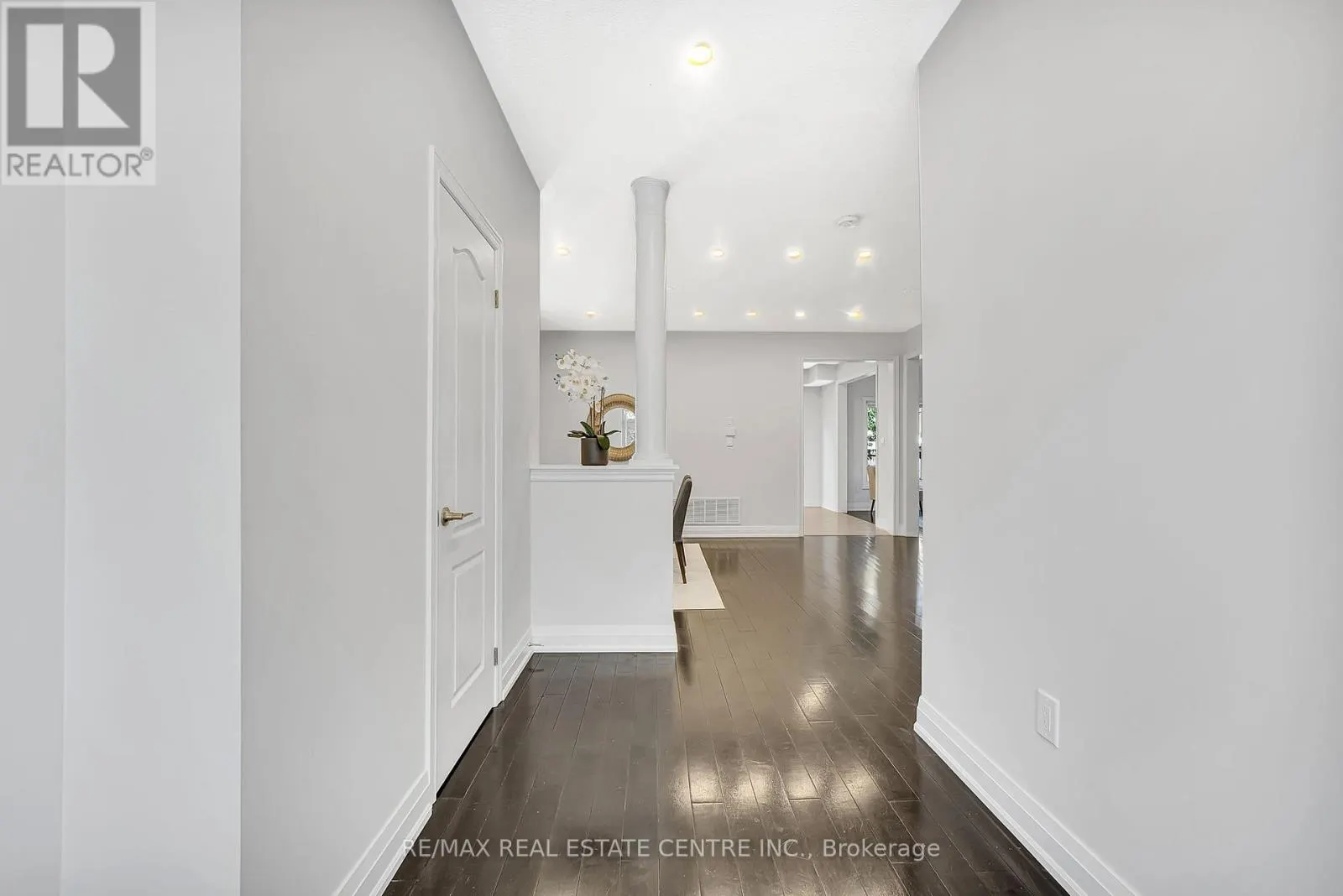 28 FALLHARVEST AVENUE