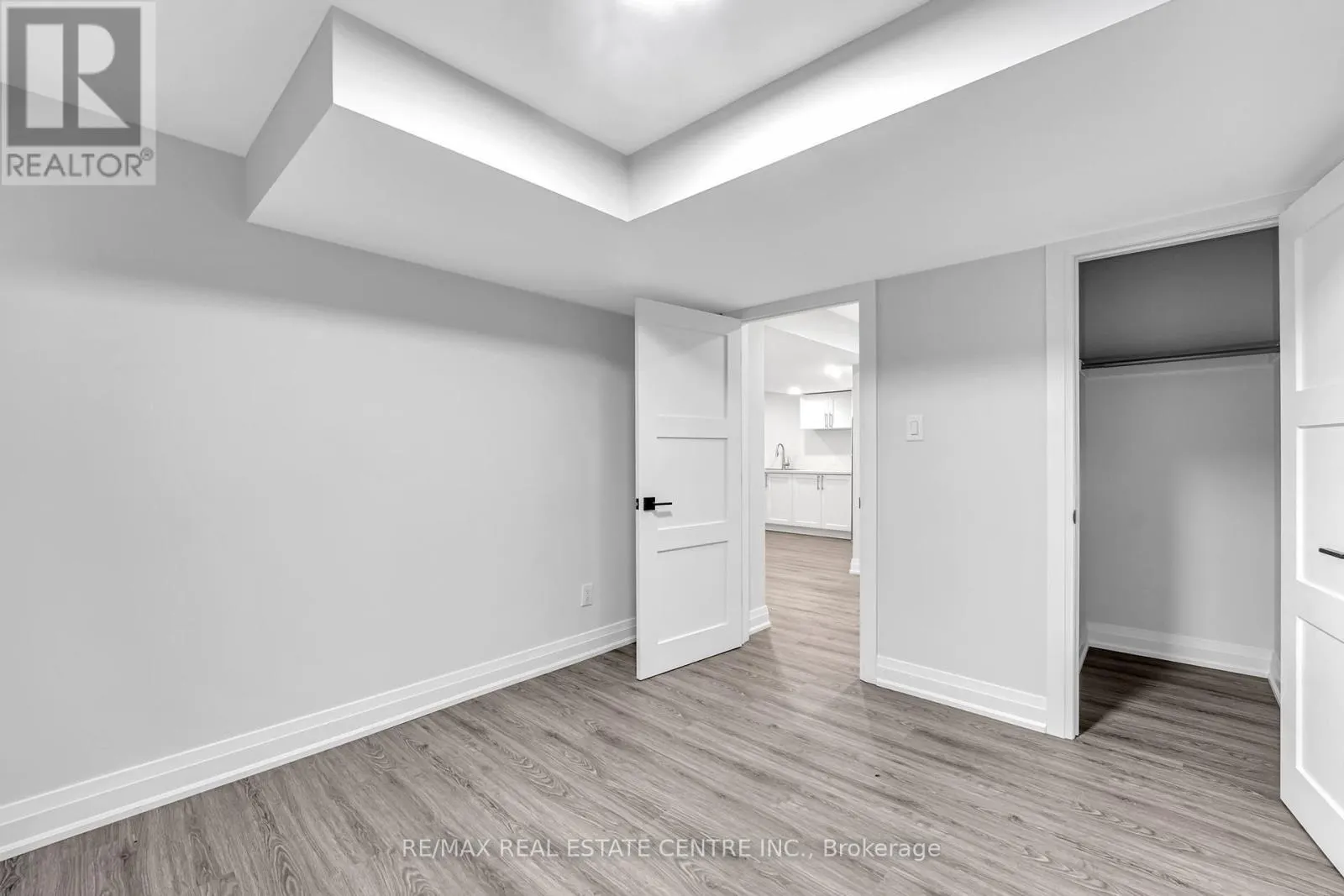 28 FALLHARVEST AVENUE