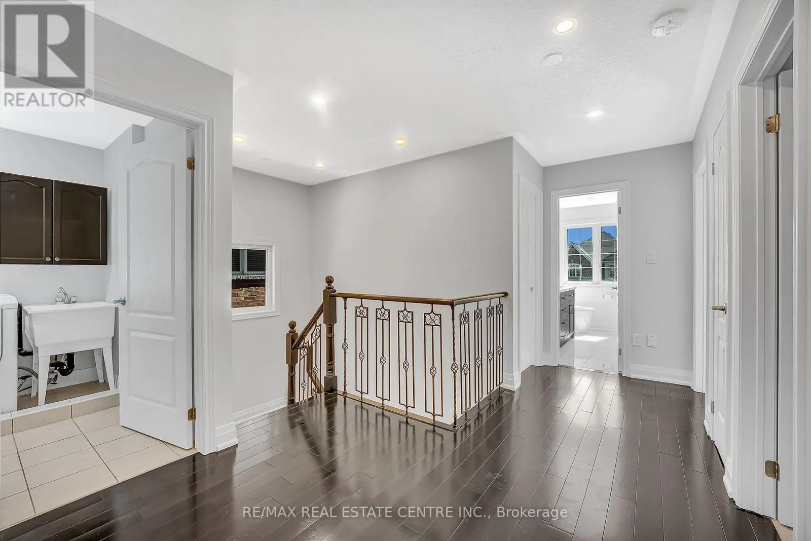 28 FALLHARVEST AVENUE