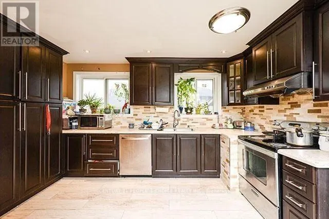 MAIN - 7 ALBION CRESCENT