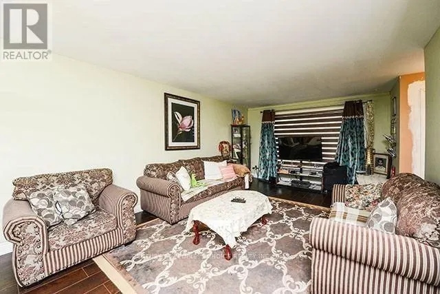 MAIN - 7 ALBION CRESCENT