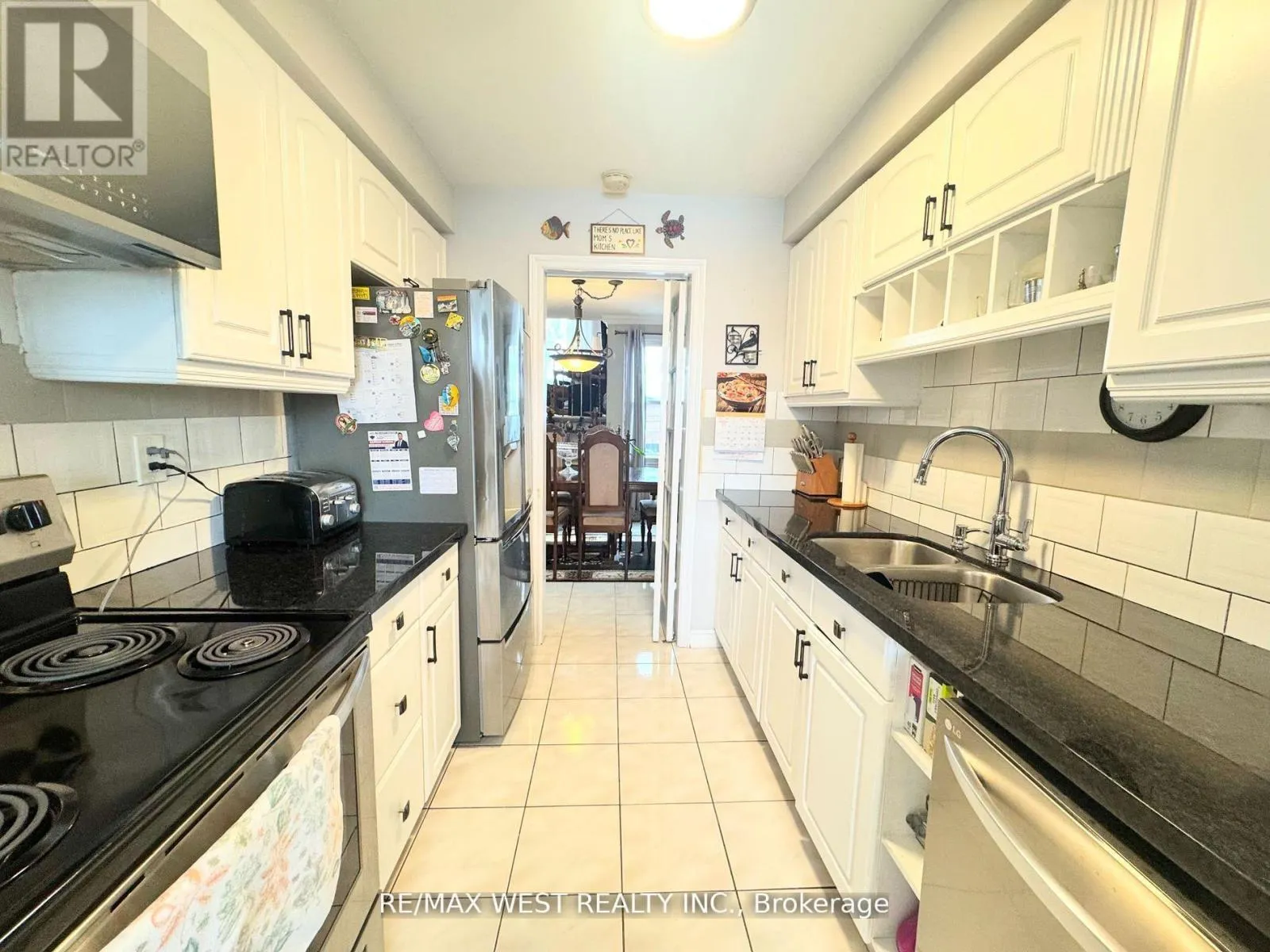 425 HANSEN ROAD N