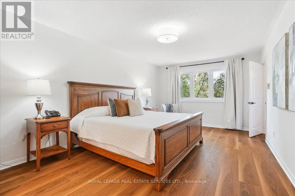 1154 BEECHGROVE CRESCENT