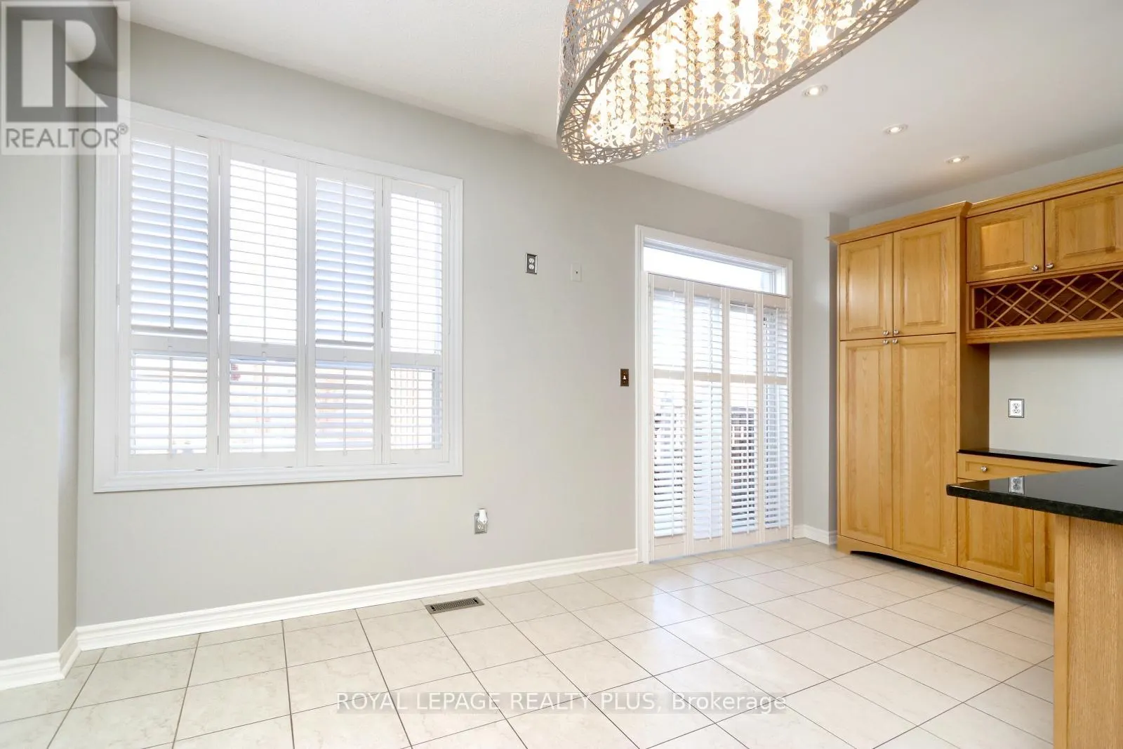 3656 TWINMAPLE DRIVE