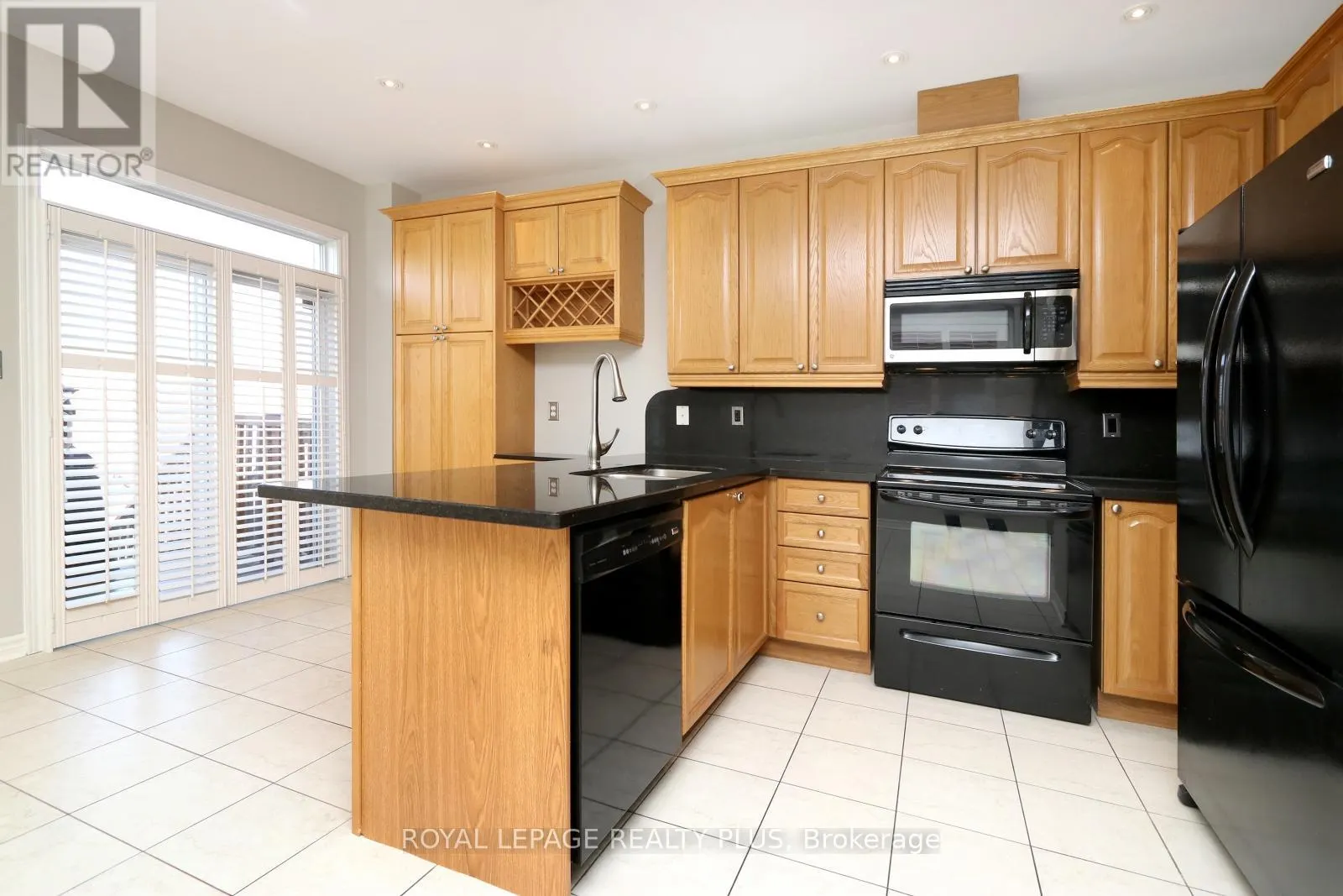 3656 TWINMAPLE DRIVE