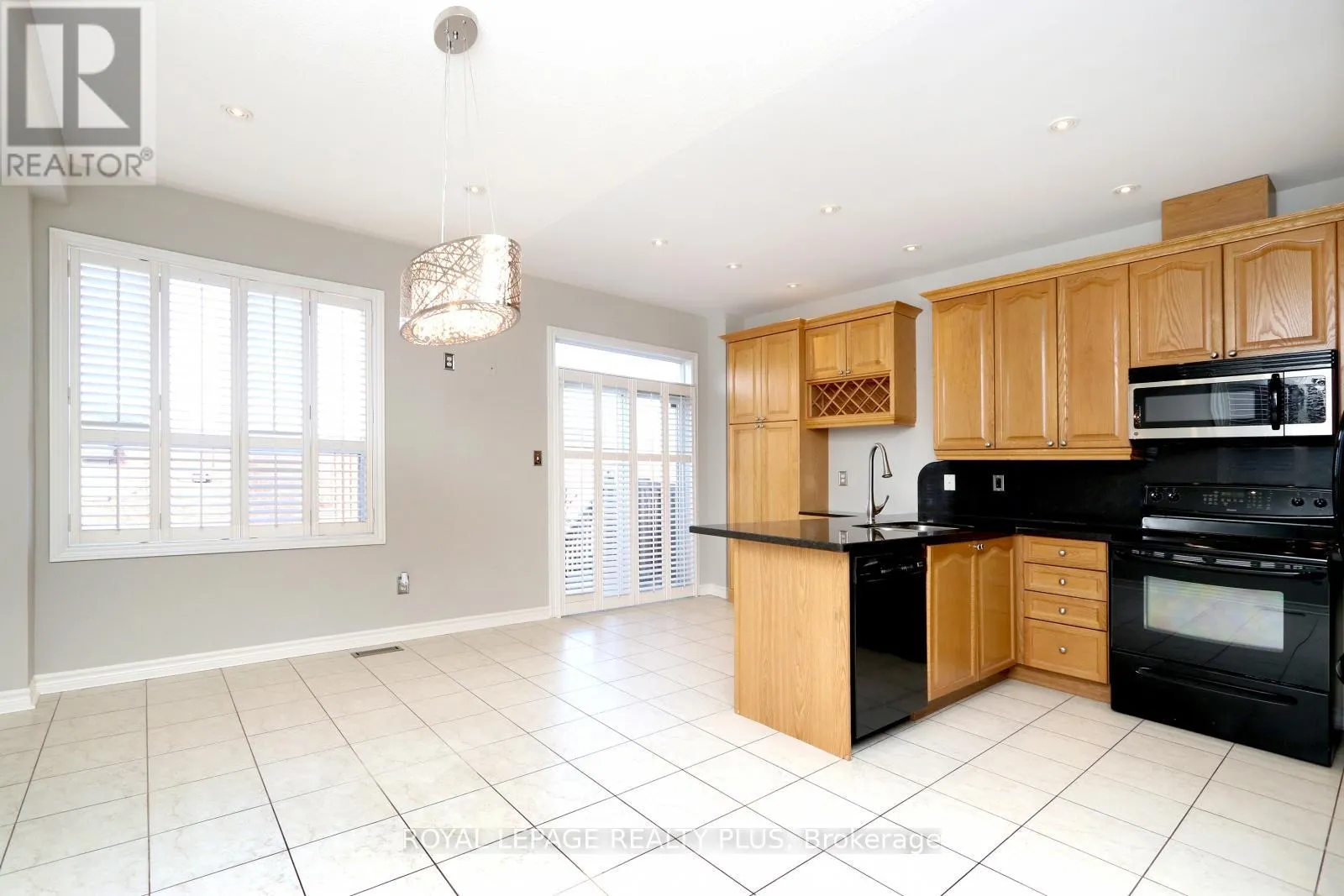 3656 TWINMAPLE DRIVE
