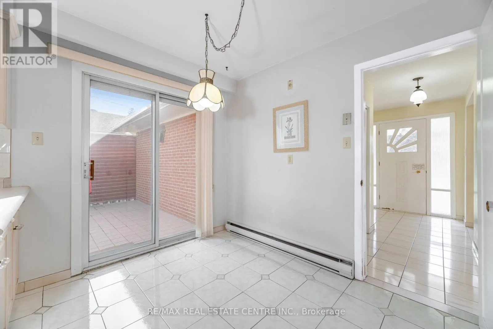1048 MELTON DRIVE