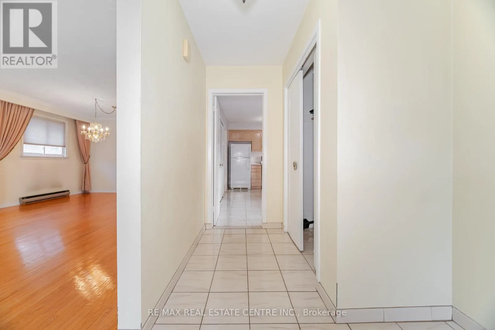 1048 MELTON DRIVE