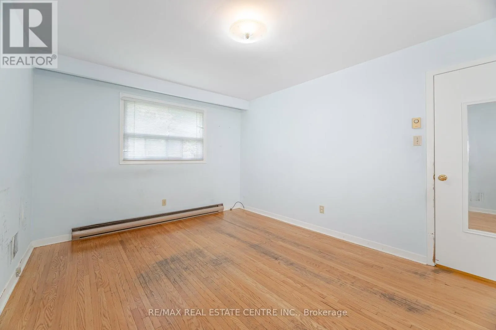 1048 MELTON DRIVE