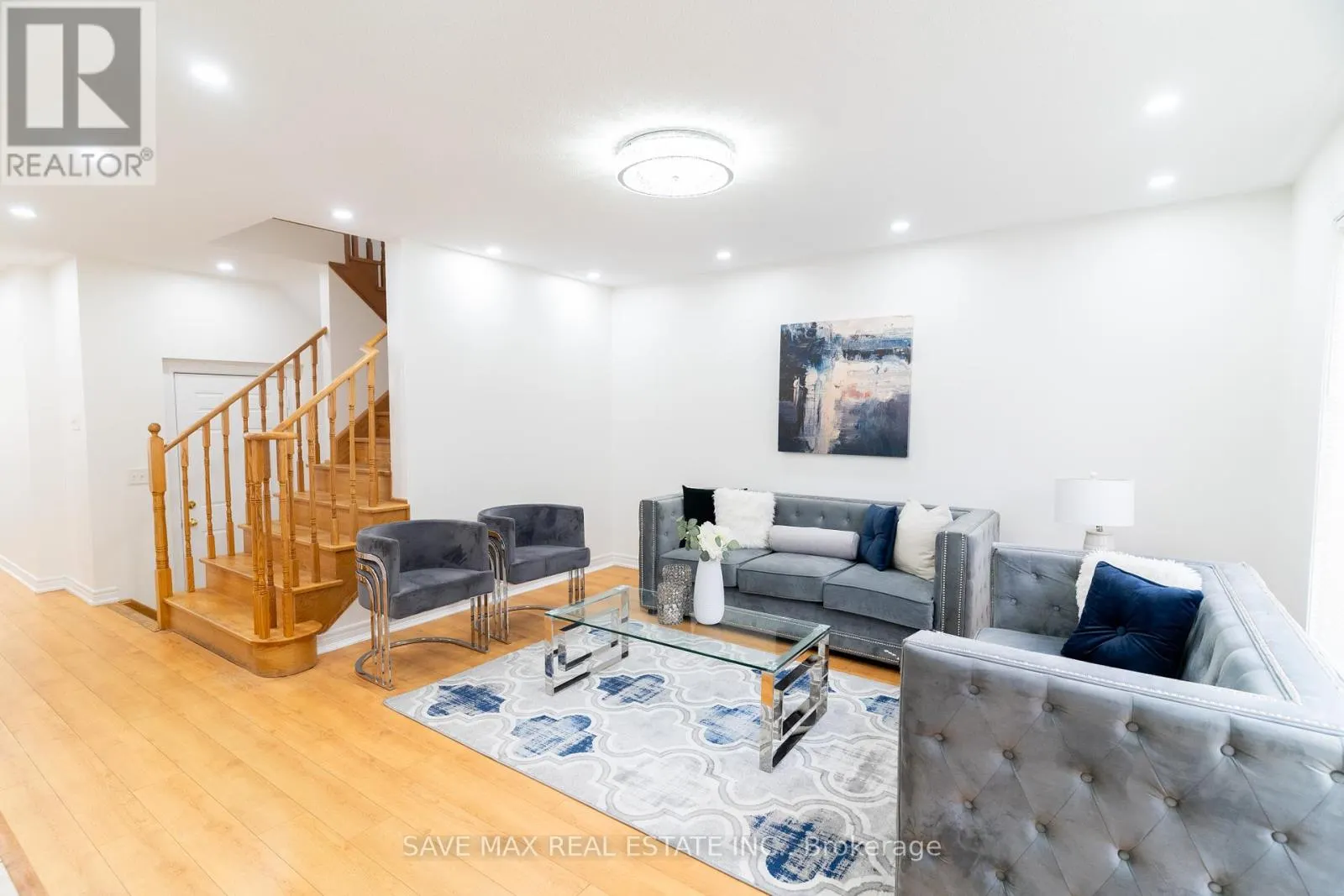 133 WESTON DRIVE S