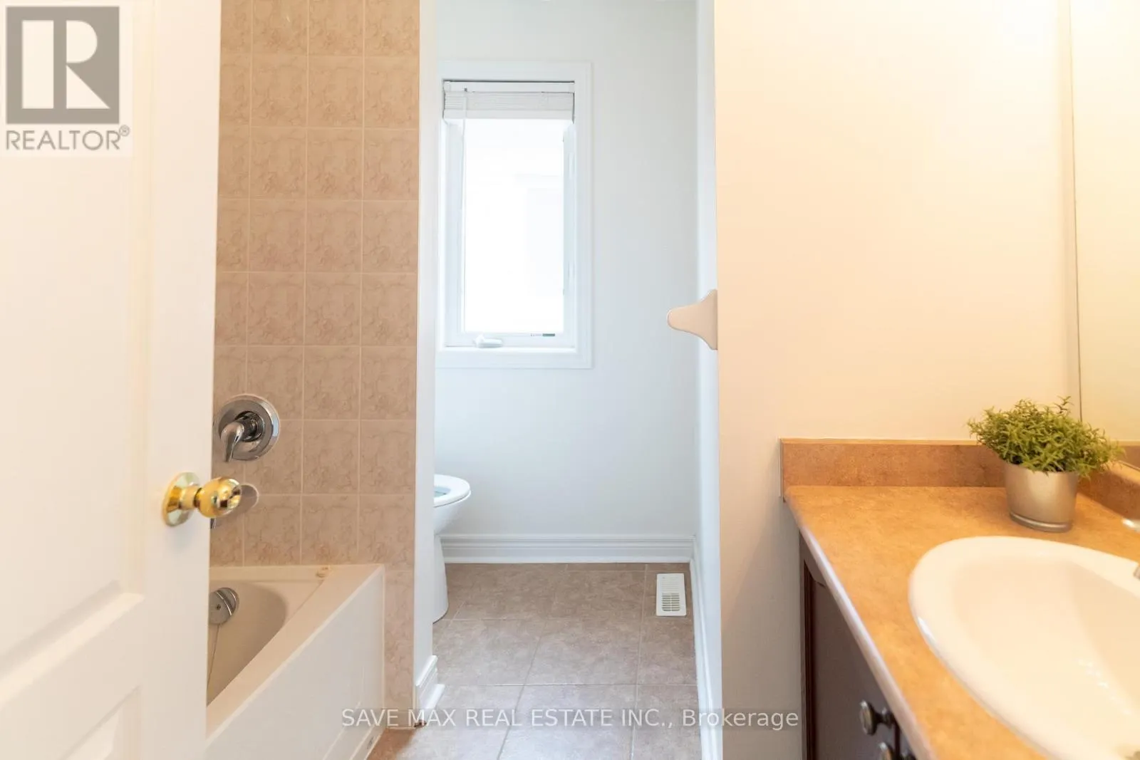 133 WESTON DRIVE S