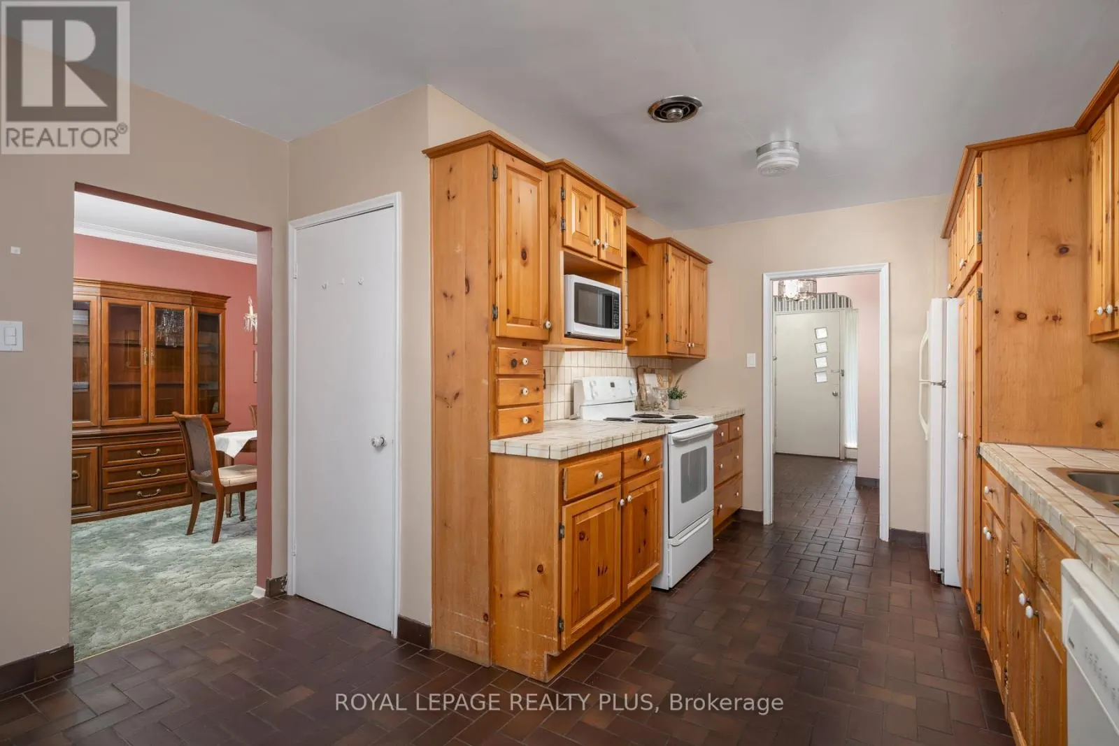 1509 KENNETH DRIVE