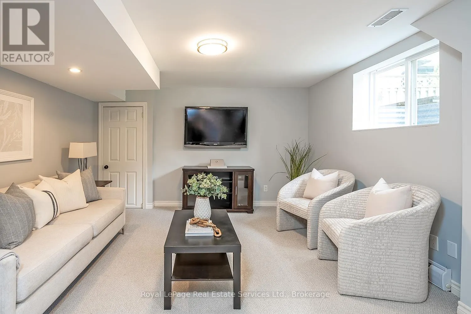 1071 MELVIN AVENUE