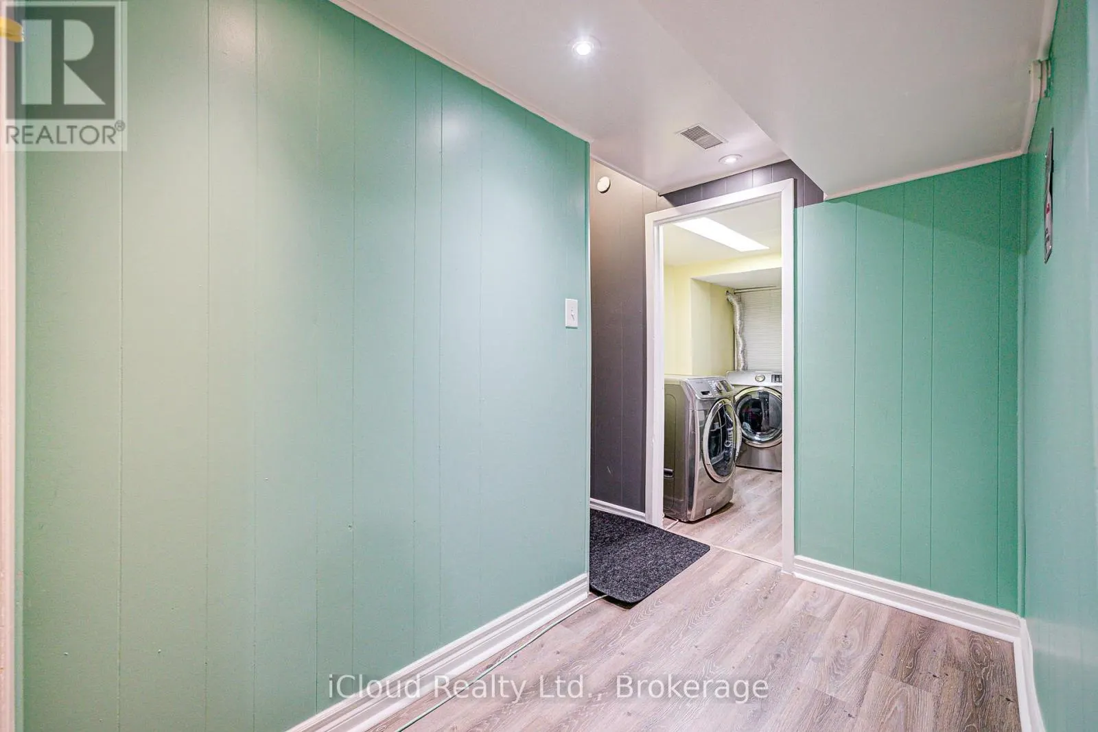 5 GLOUCESTER PLACE