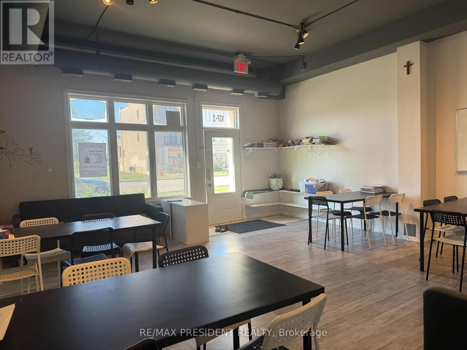 2 - 107 INSPIRE BOULEVARD