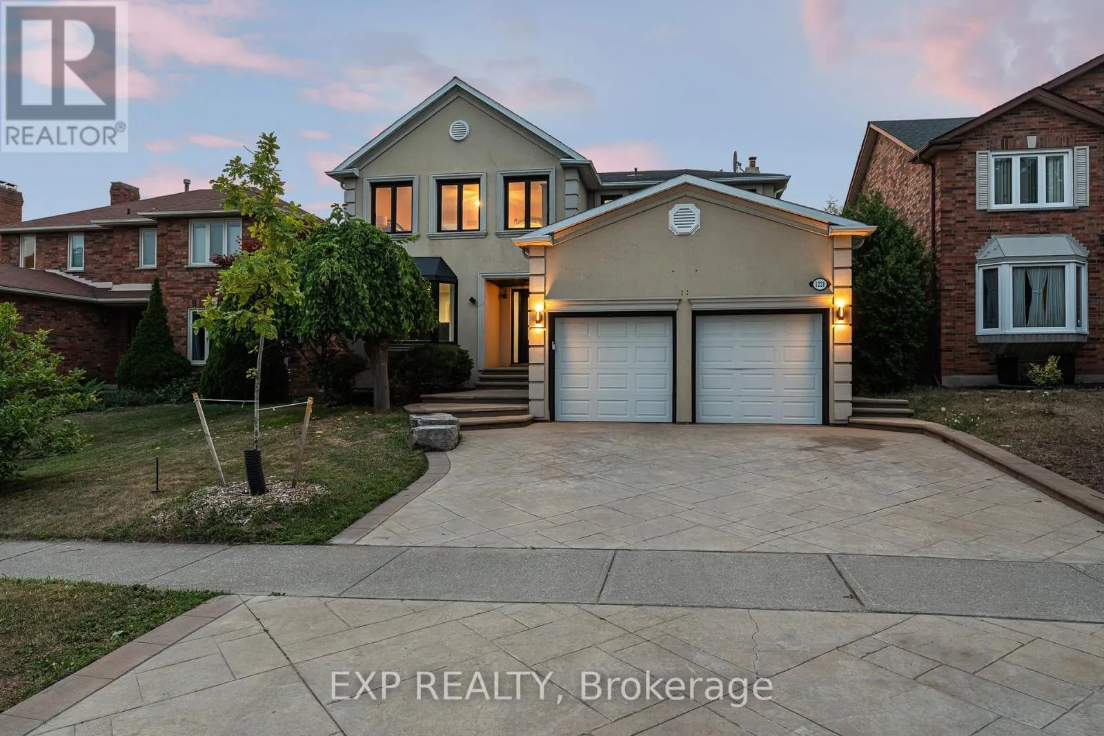 1221 CREEKSIDE DRIVE