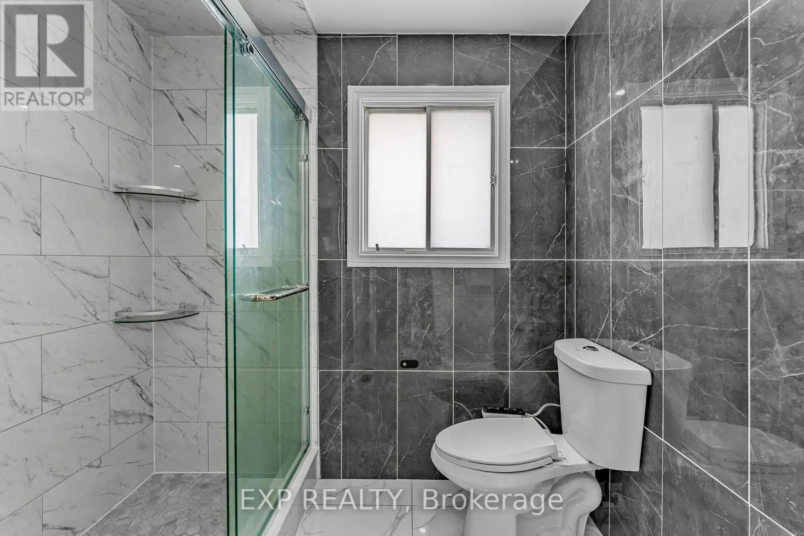 1221 CREEKSIDE DRIVE