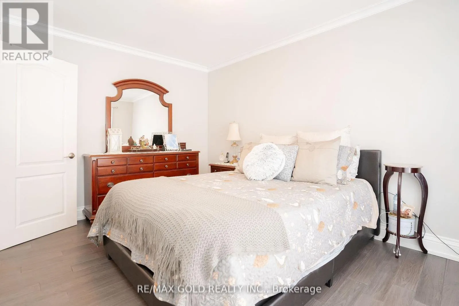 15 CASTLEMORE DRIVE