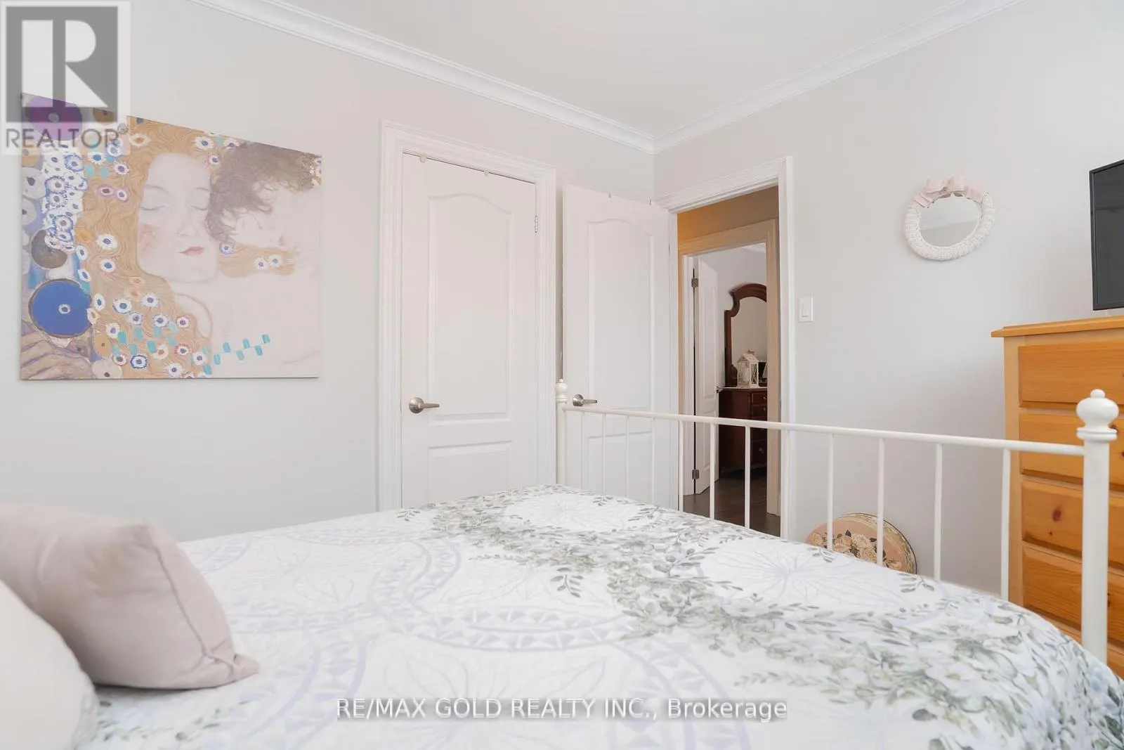 15 CASTLEMORE DRIVE