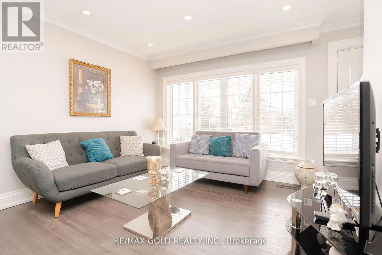 15 CASTLEMORE DRIVE