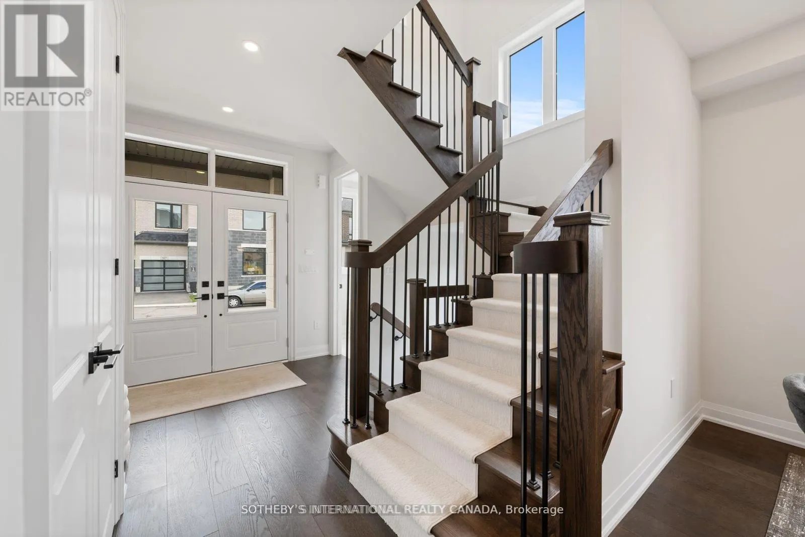 518 MARKAY COMMON