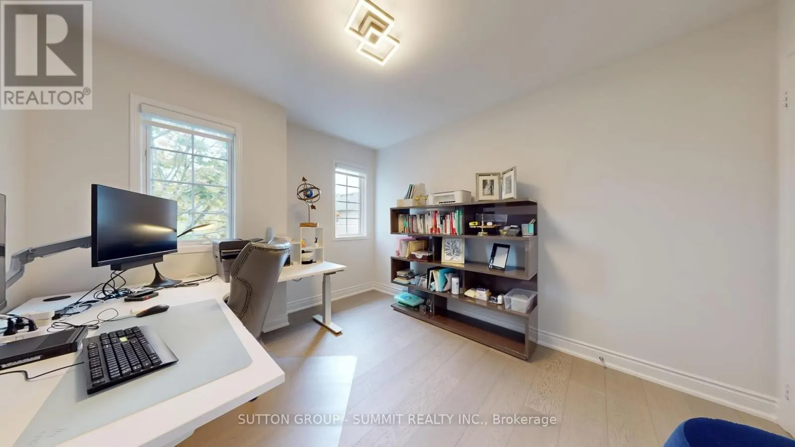 12 - 5535 GLEN ERIN DRIVE