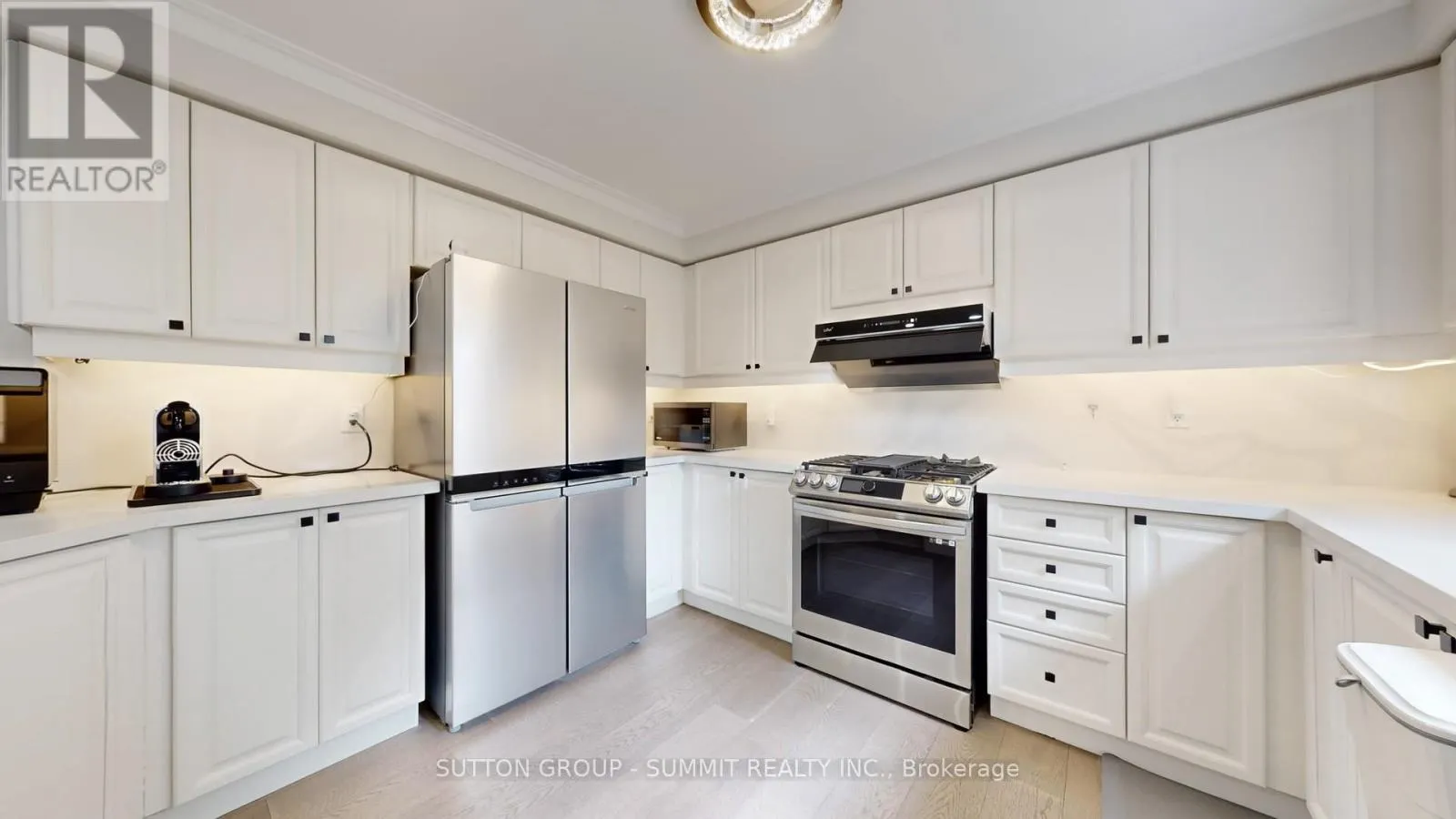 12 - 5535 GLEN ERIN DRIVE