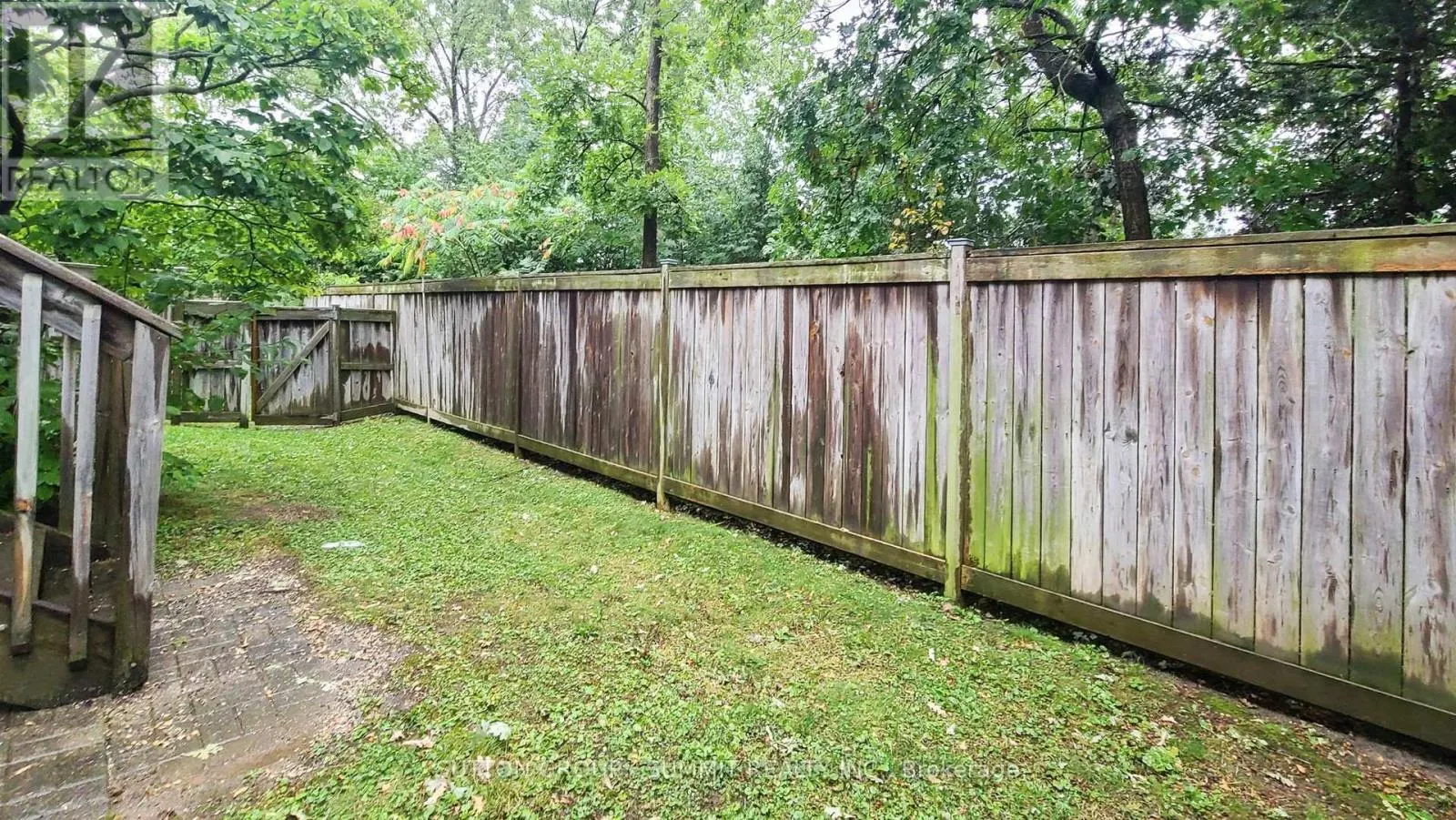 12 - 5535 GLEN ERIN DRIVE