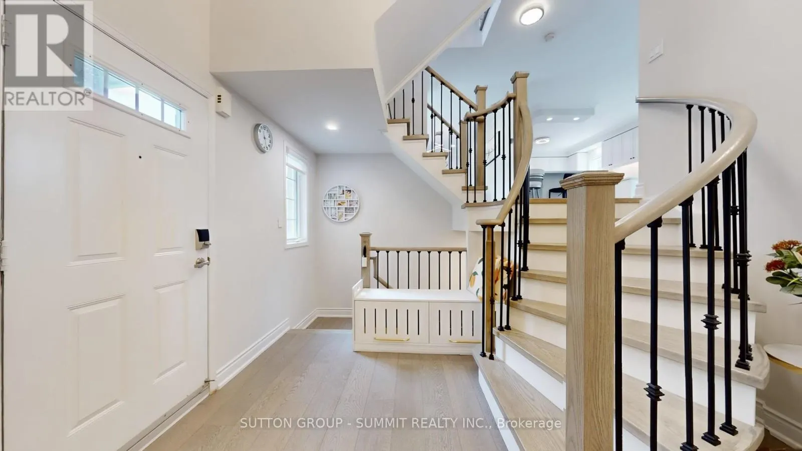 12 - 5535 GLEN ERIN DRIVE