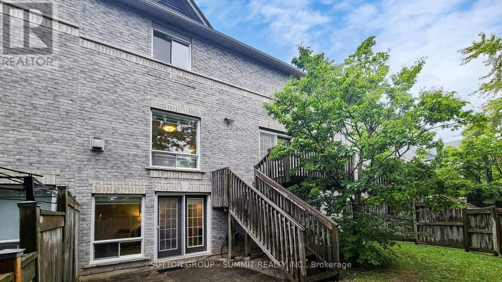 12 - 5535 GLEN ERIN DRIVE
