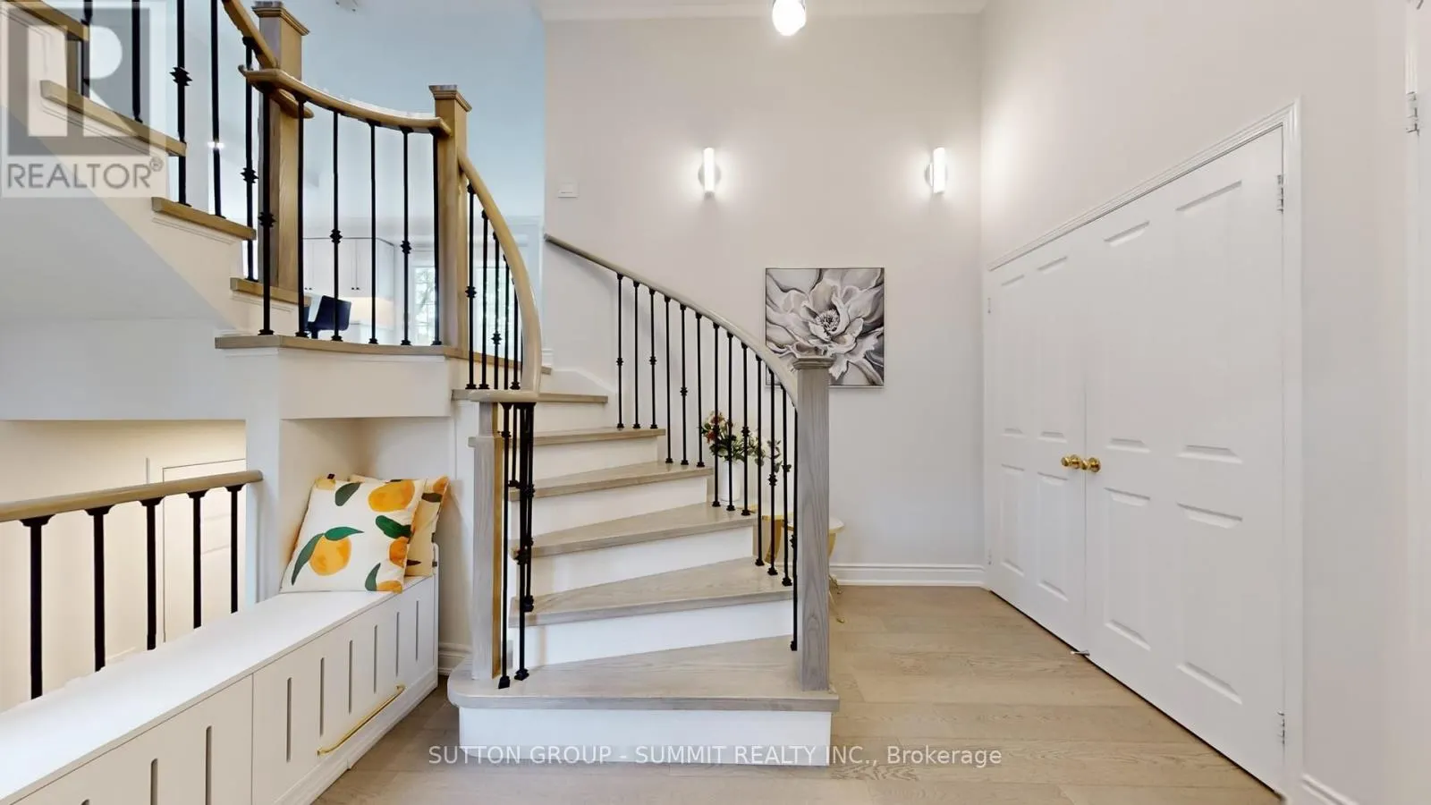 12 - 5535 GLEN ERIN DRIVE
