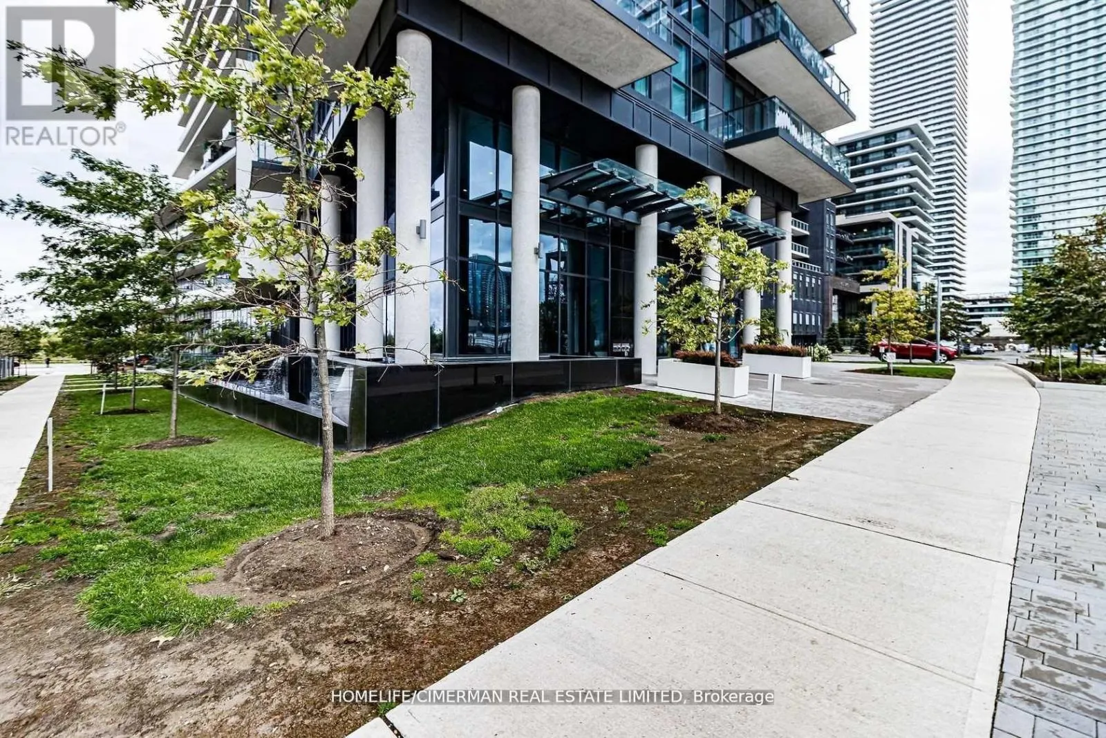 1703 - 39 ANNIE CRAIG DRIVE