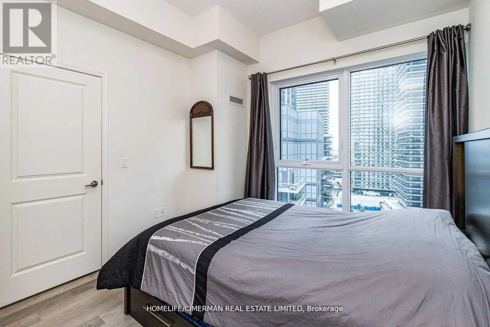 1703 - 39 ANNIE CRAIG DRIVE
