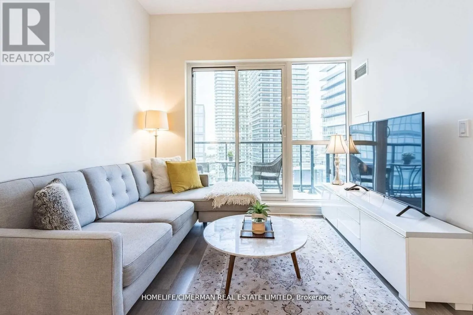 1703 - 39 ANNIE CRAIG DRIVE