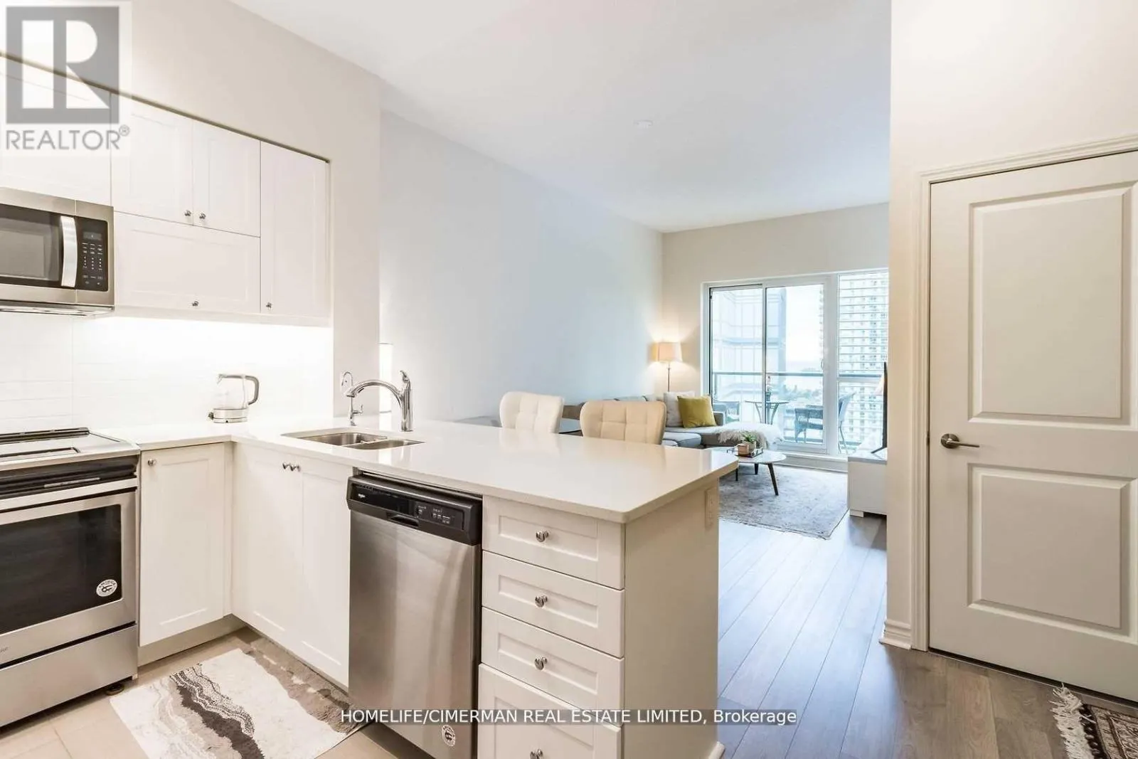 1703 - 39 ANNIE CRAIG DRIVE