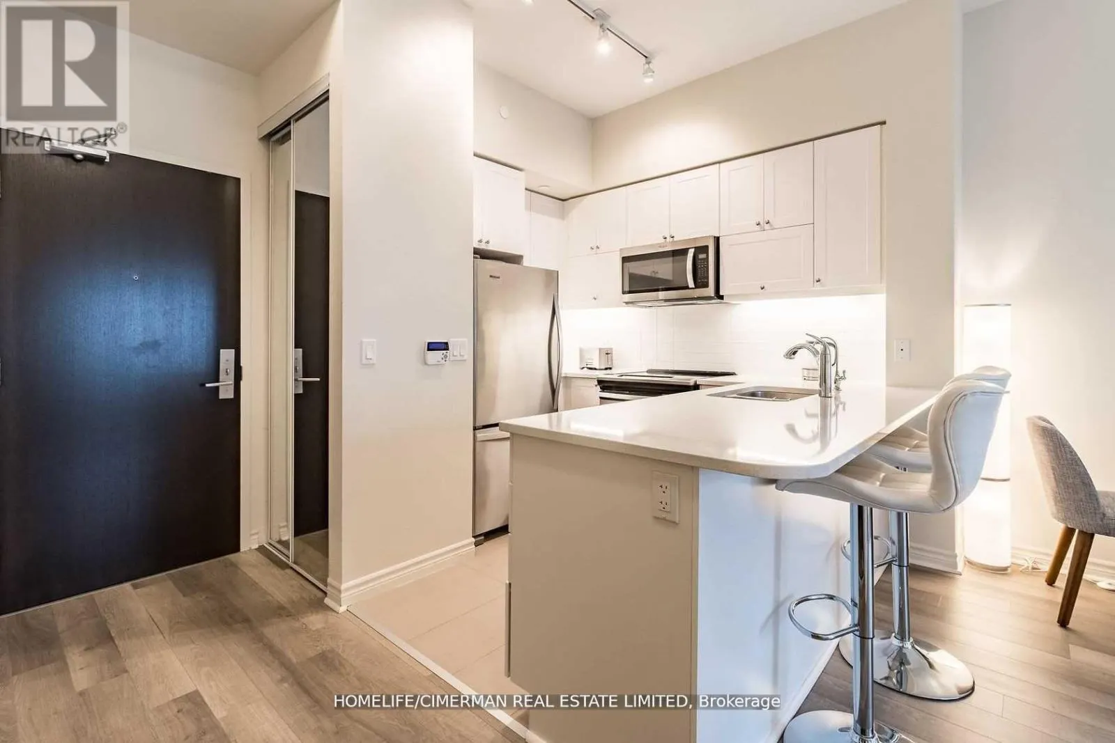 1703 - 39 ANNIE CRAIG DRIVE