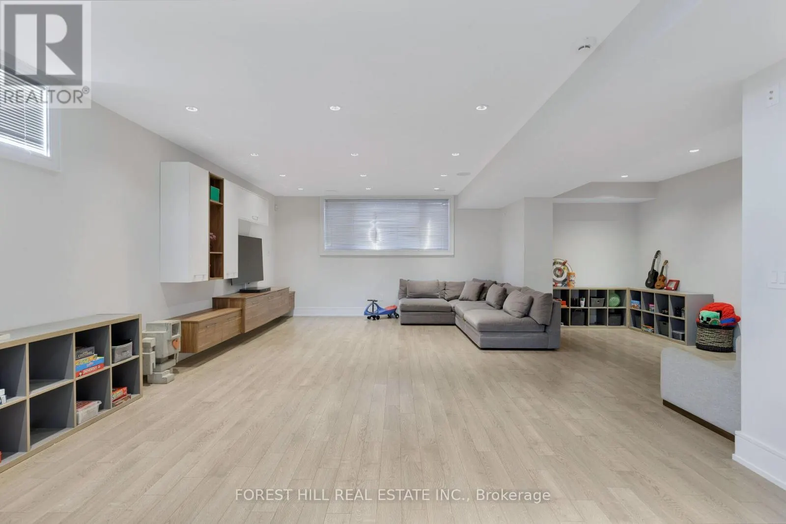 8 NORA ROAD