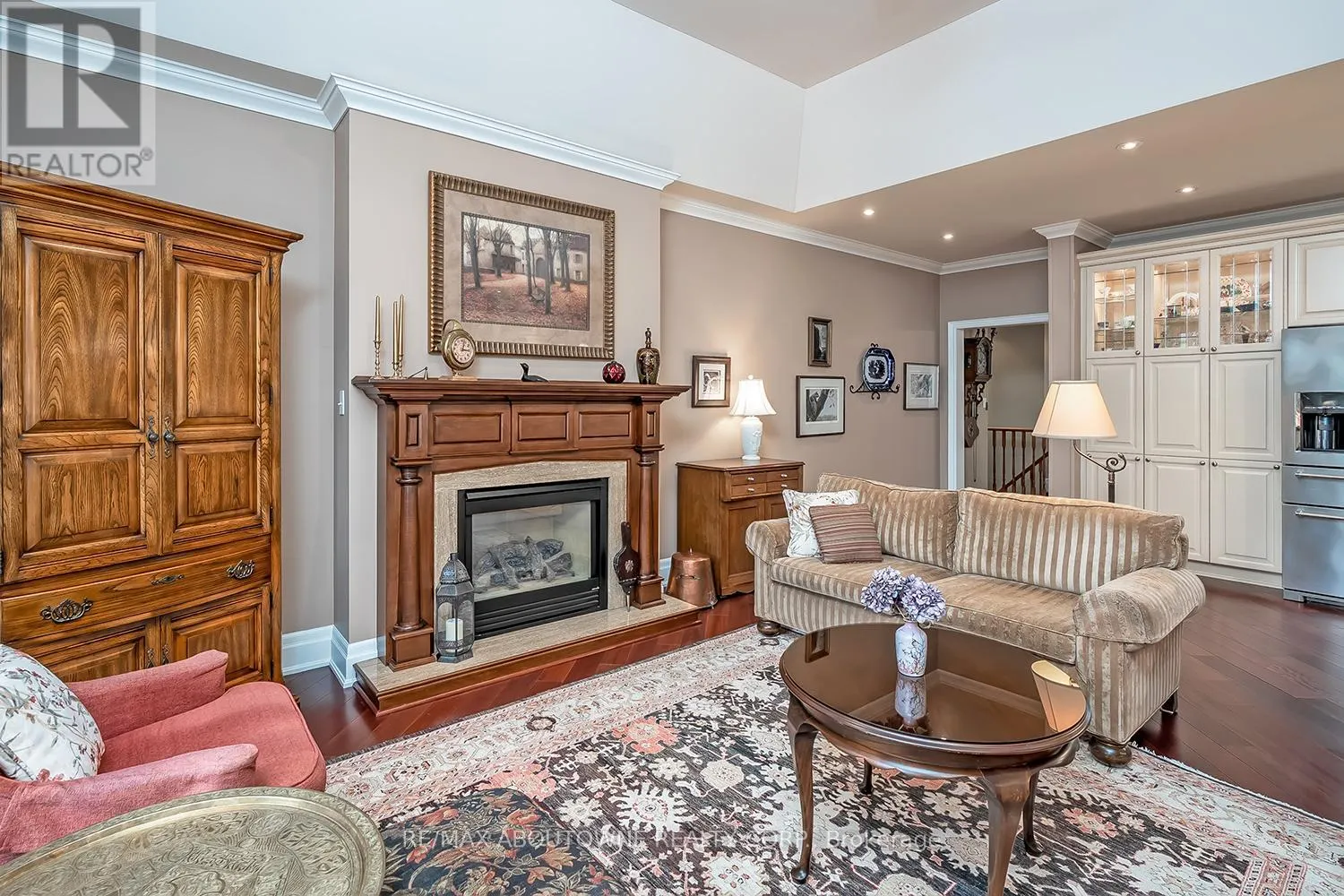 2375 RAVINE GATE