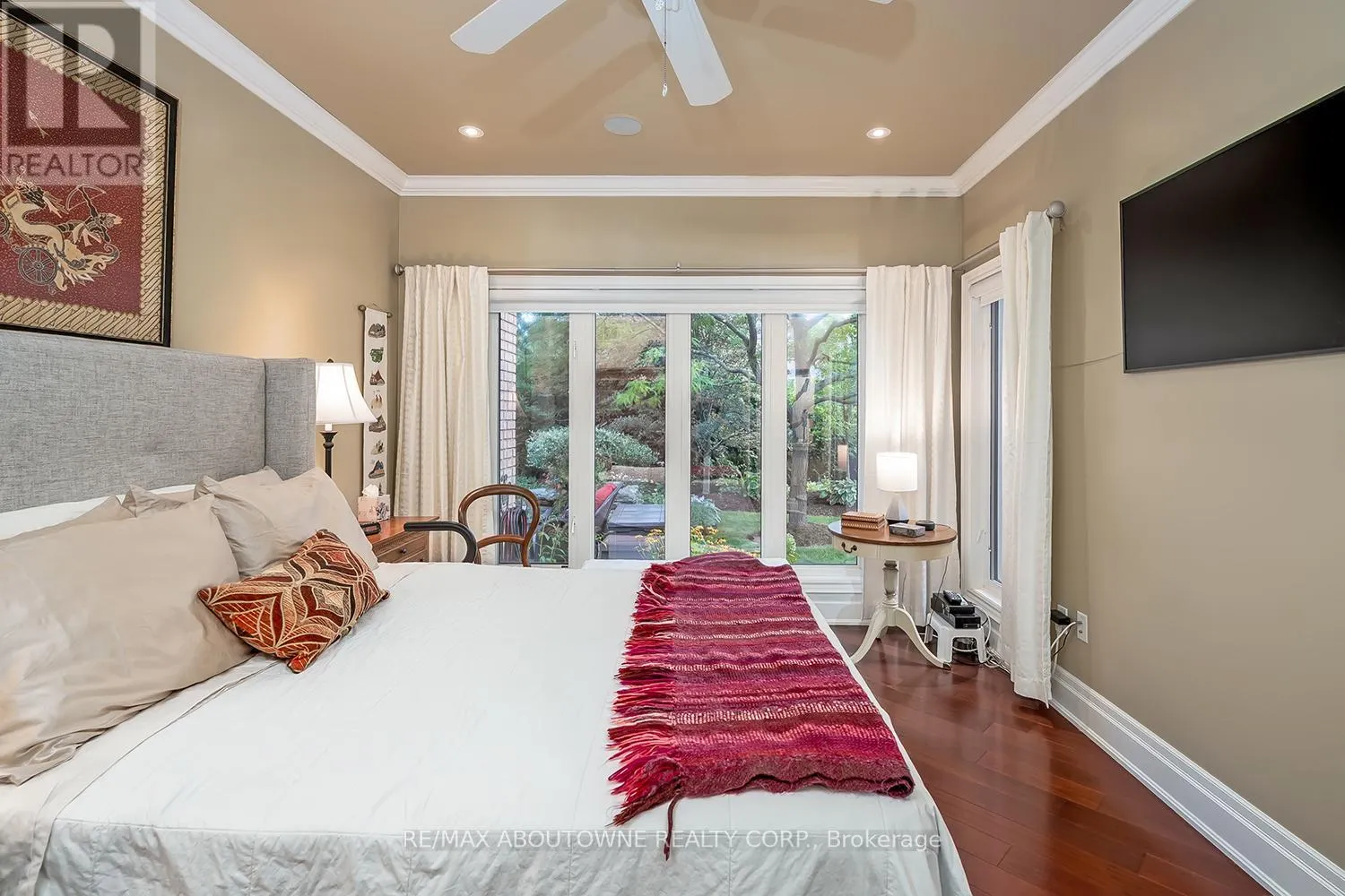 2375 RAVINE GATE