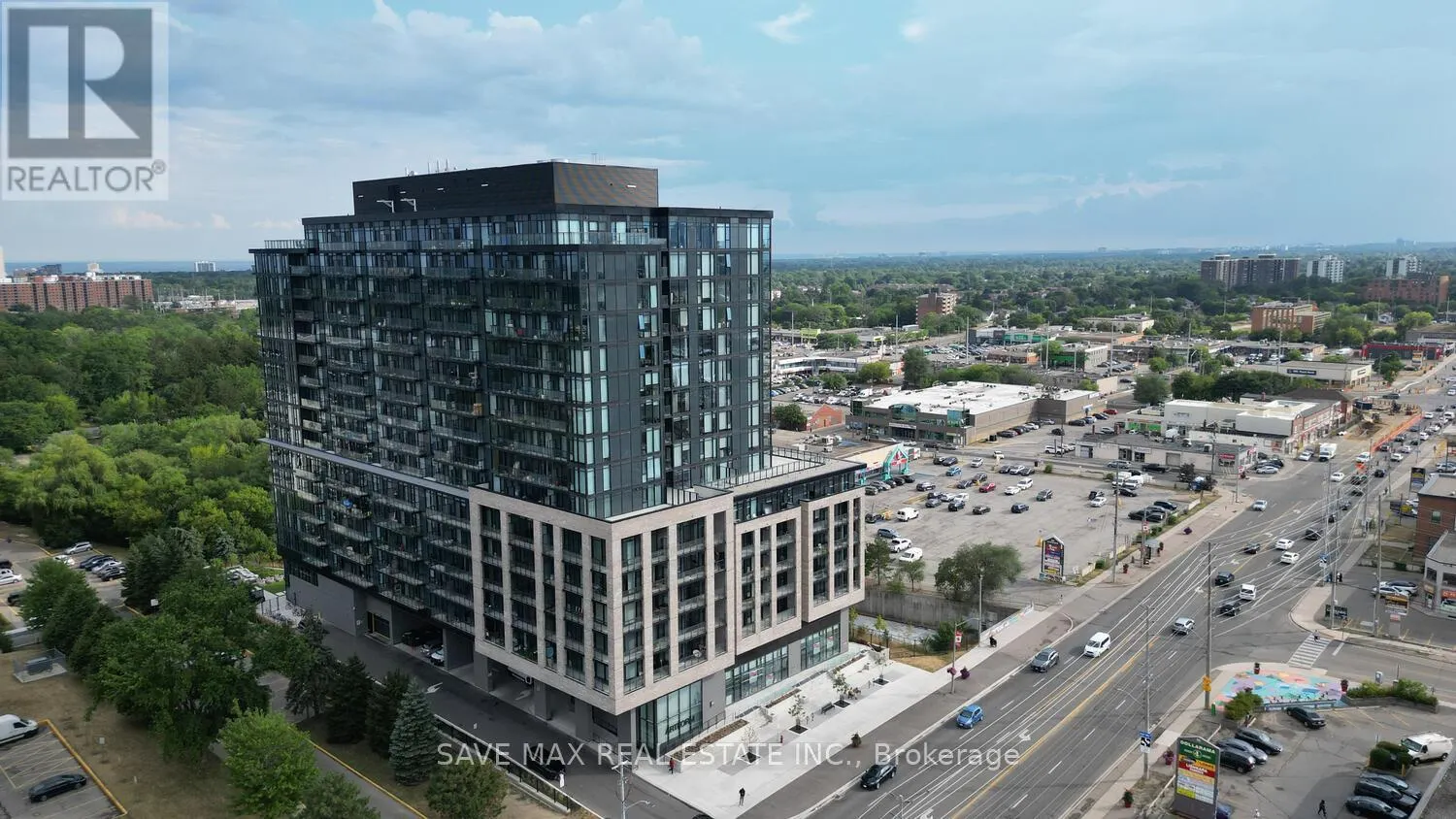 916 - 86 DUNDAS STREET E