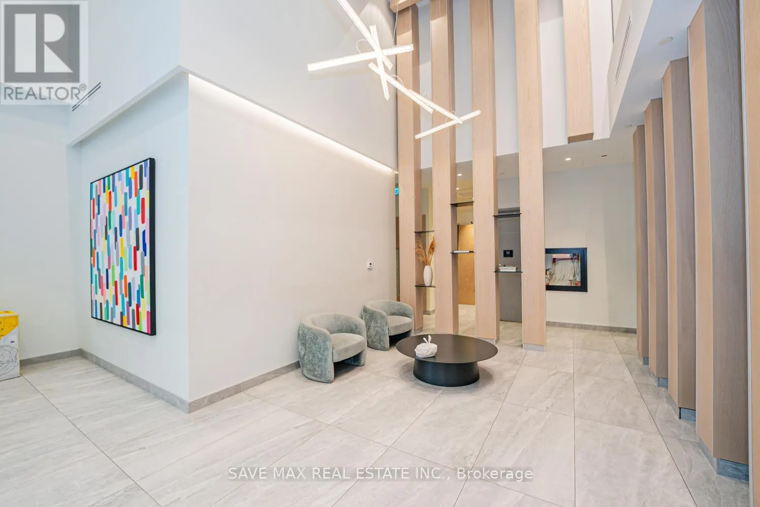 916 - 86 DUNDAS STREET E