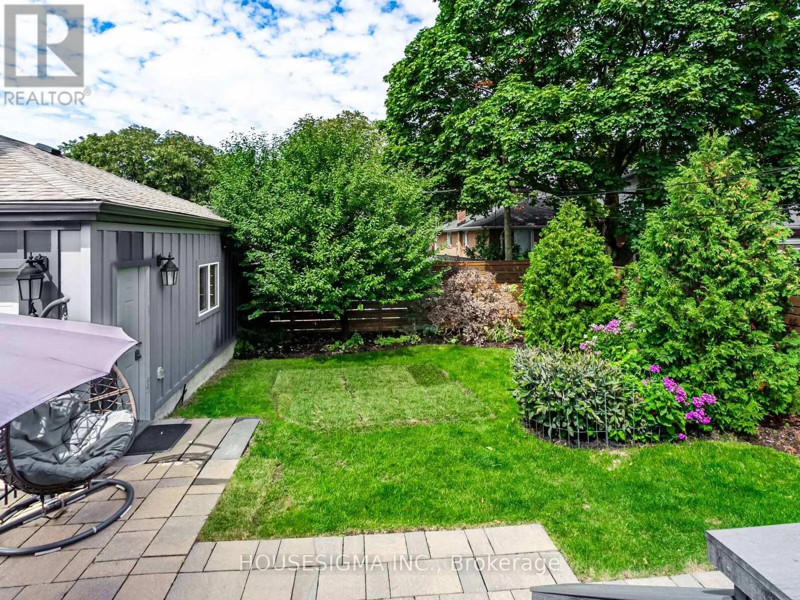 72 LUDSTONE DRIVE