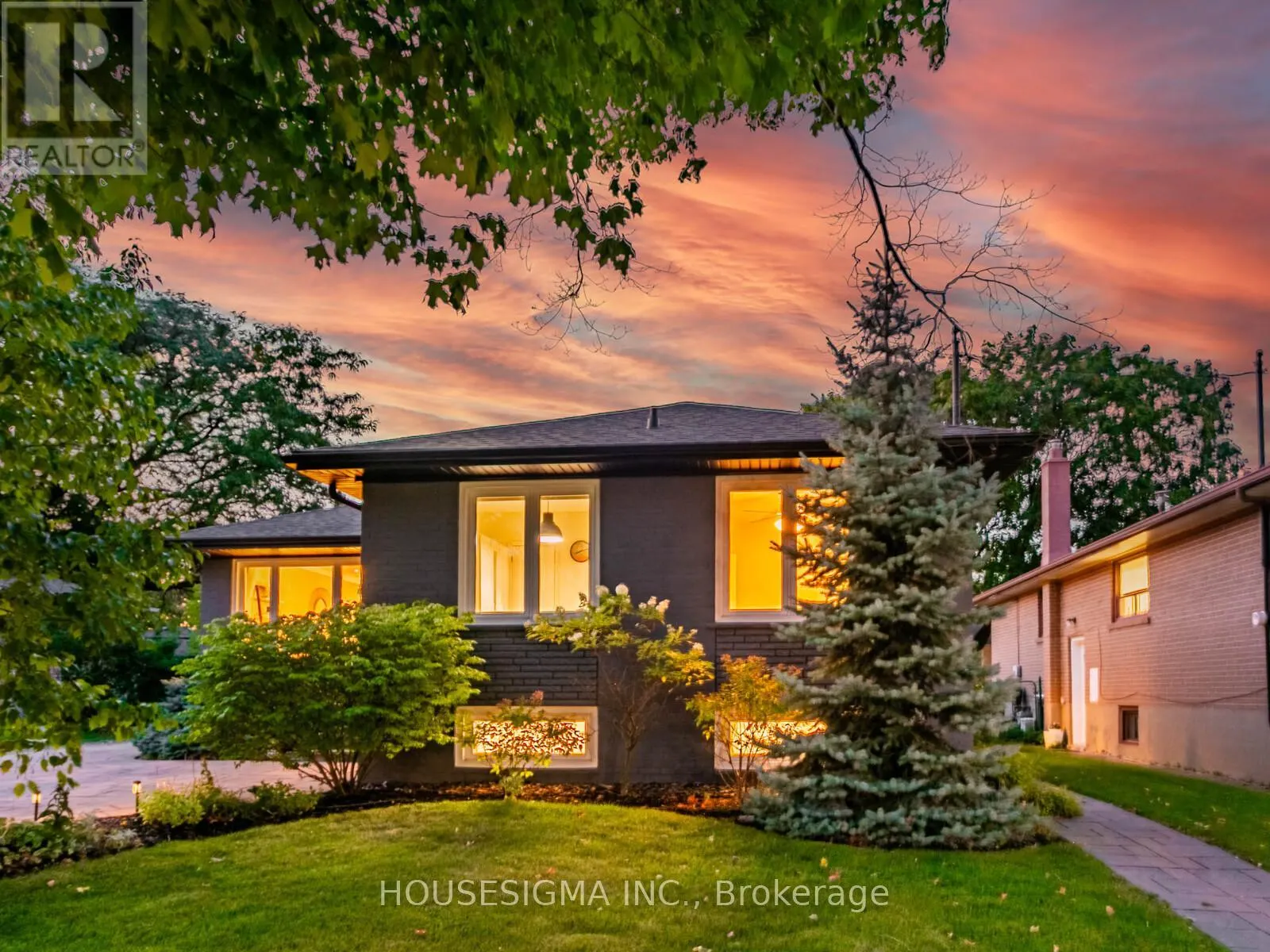 72 LUDSTONE DRIVE