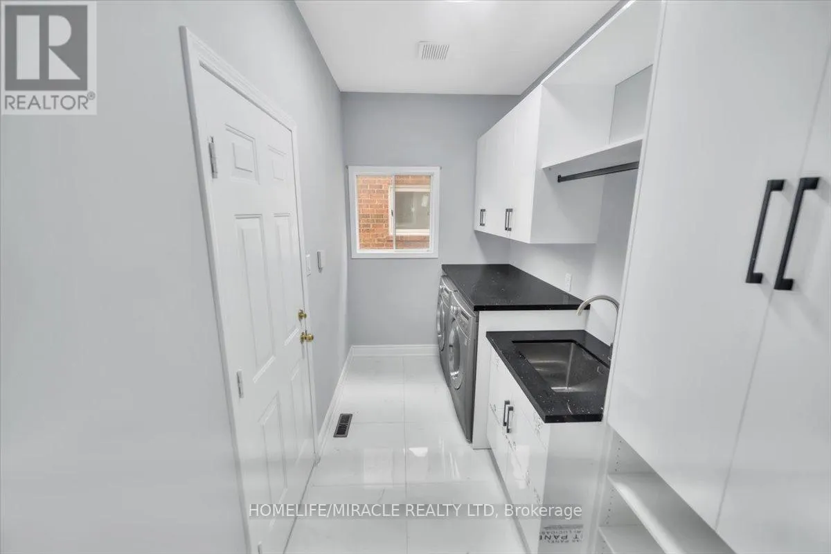 4 PEPPERTREE CRESCENT